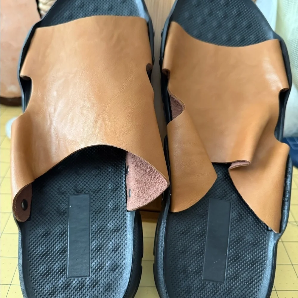 Men's Tan Leather Slide Sandals, size 13 NWOT